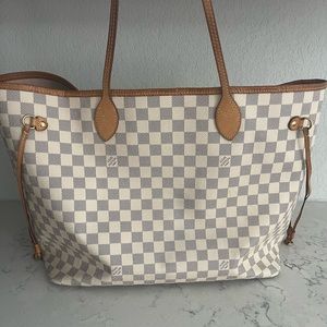 Louis Vuitton Neverfull GM w/Wristlet